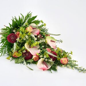 Bårebuket af blandede blomster - Blomster til begravelse