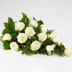 Bårebuket af hvide roser - Blomster til begravelse