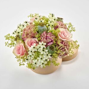 Blomsterdrøm i æske, floristens valg - Send blomster med Bloomit