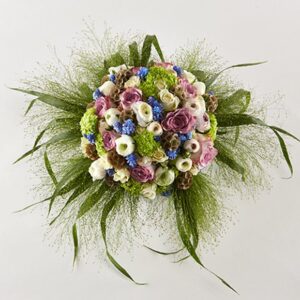 Brudebuket af forårsblomster - Send blomster med Bloomit