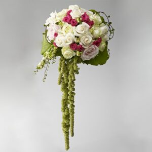 Brudebuket med hale - Send blomster med Bloomit