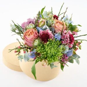 Pastel blomsteræske - Send blomster med Bloomit