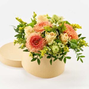 Sød blomsteræske - Send blomster med Bloomit